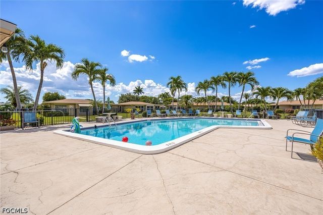 5585 Hamlet LN, Fort Myers, FL 33919