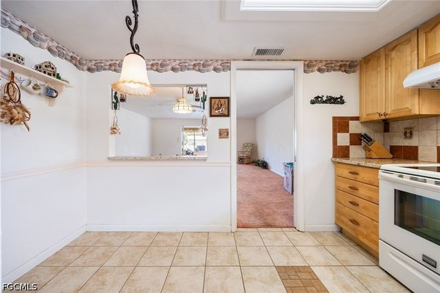 5585 Hamlet LN, Fort Myers, FL 33919