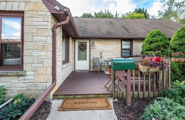 N90W16555 Roosevelt DRIVE, Menomonee Falls, WI 53051