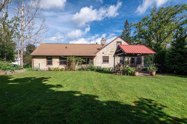 N90W16555 Roosevelt DRIVE, Menomonee Falls, WI 53051