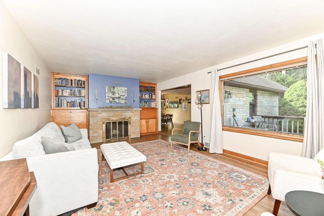 N90W16555 Roosevelt DRIVE, Menomonee Falls, WI 53051
