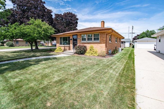1726 22nd STREET, Kenosha, WI 53140