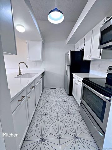 4127 S Richfield Way, Aurora, CO 80013