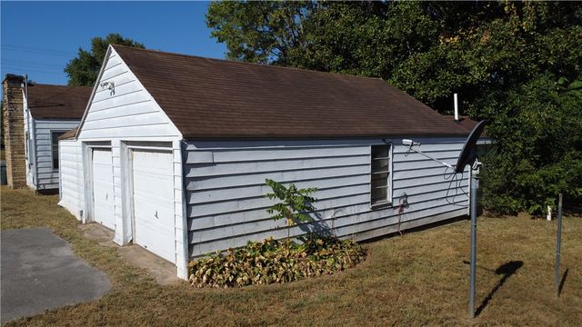 4060 E Huntsville Road, Fayetteville, AR 72701