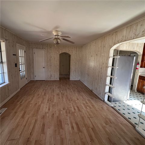 4060 E Huntsville Road, Fayetteville, AR 72701
