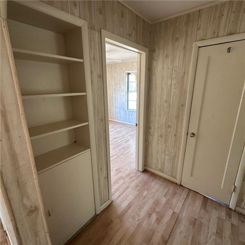 4060 E Huntsville Road, Fayetteville, AR 72701