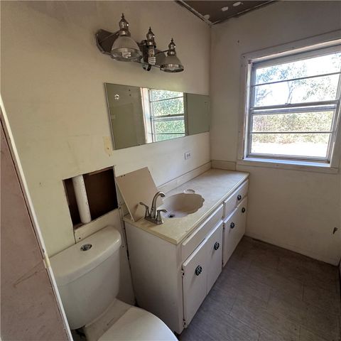 4060 E Huntsville Road, Fayetteville, AR 72701