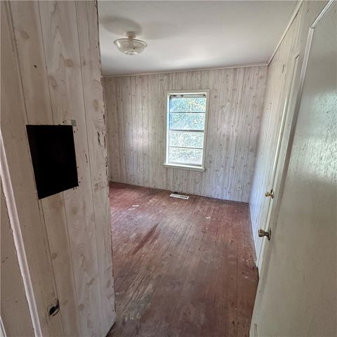 4060 E Huntsville Road, Fayetteville, AR 72701