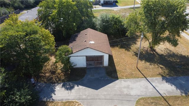 4060 E Huntsville Road, Fayetteville, AR 72701