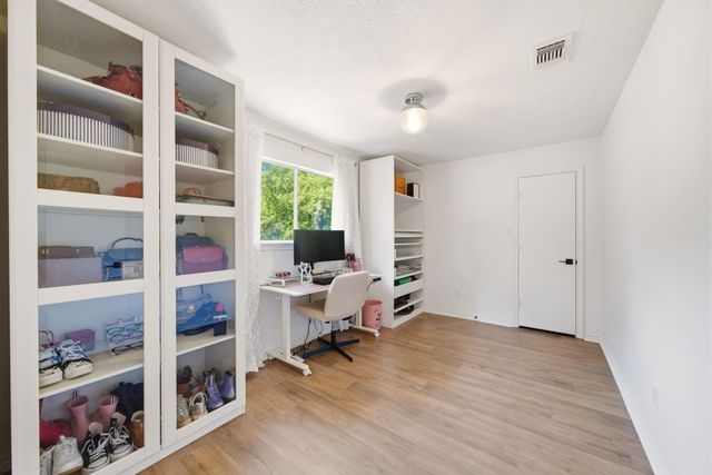 14822 N Eldridge Parkway, Houston, TX 77070