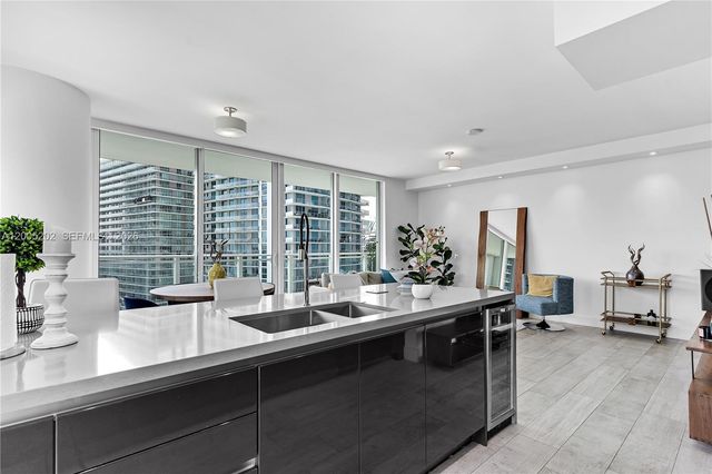 1080 Brickell Ave 2601, Miami, FL 33131
