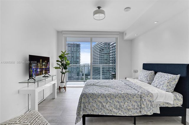 1080 Brickell Ave 2601, Miami, FL 33131