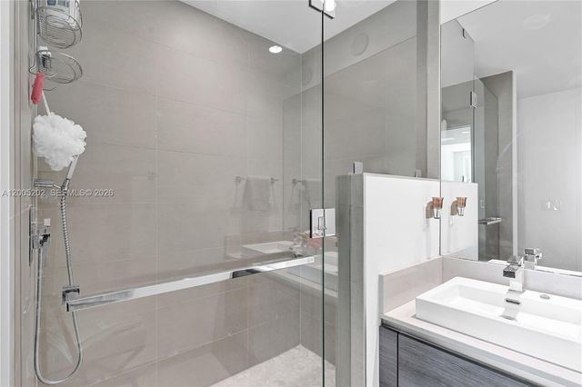 1080 Brickell Ave 2601, Miami, FL 33131