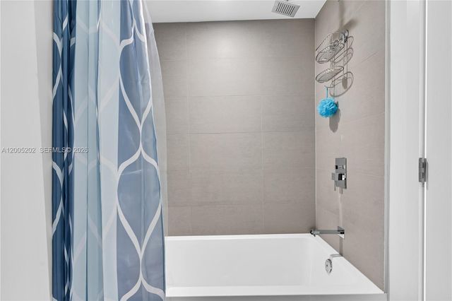 1080 Brickell Ave 2601, Miami, FL 33131