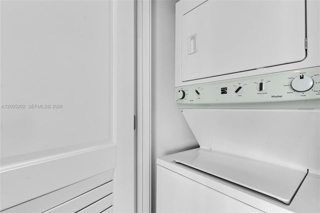 1080 Brickell Ave 2601, Miami, FL 33131