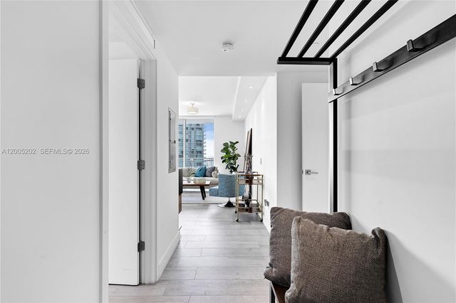 1080 Brickell Ave 2601, Miami, FL 33131