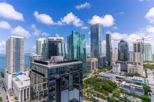 1080 Brickell Ave 2601, Miami, FL 33131