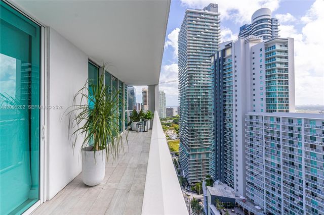 1080 Brickell Ave 2601, Miami, FL 33131