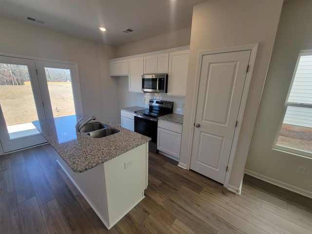 2321 Mill Loop, Spartanburg, SC 29301