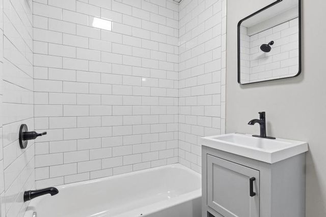 623 NE Woodlawn Street, Kansas City, MO 64116