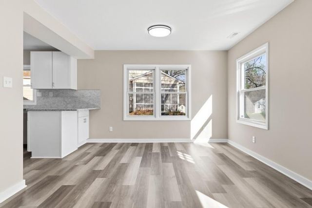 623 NE Woodlawn Street, Kansas City, MO 64116