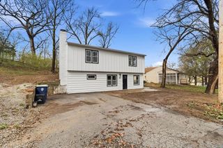 623 NE Woodlawn Street, Kansas City, MO 64116