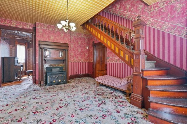 60 E Walnut Street, Jefferson, OH 44047