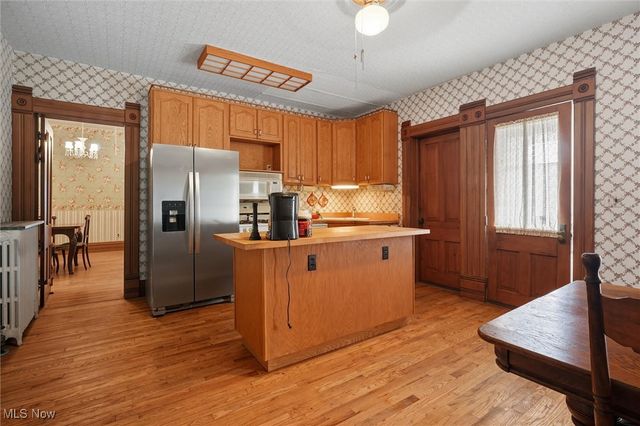 60 E Walnut Street, Jefferson, OH 44047