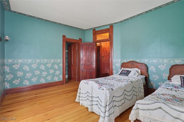 60 E Walnut Street, Jefferson, OH 44047