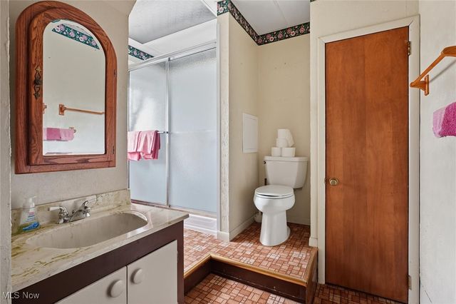 60 E Walnut Street, Jefferson, OH 44047