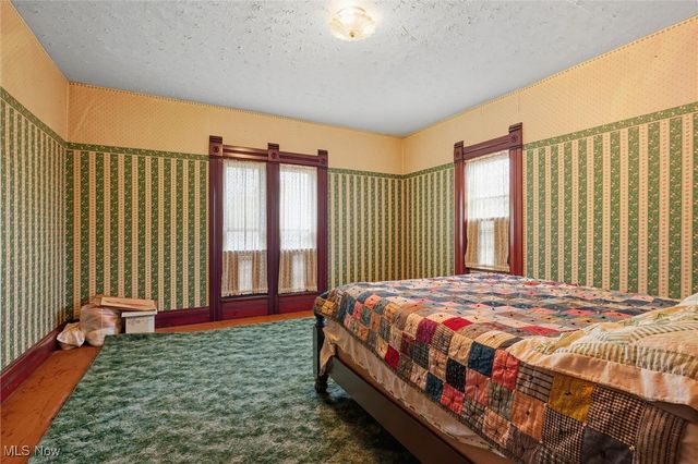 60 E Walnut Street, Jefferson, OH 44047