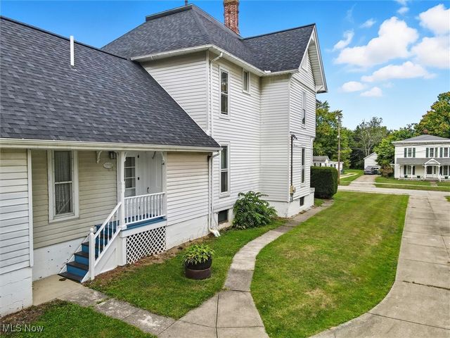 60 E Walnut Street, Jefferson, OH 44047