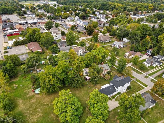 60 E Walnut Street, Jefferson, OH 44047