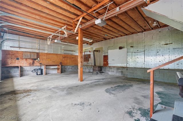 60 E Walnut Street, Jefferson, OH 44047