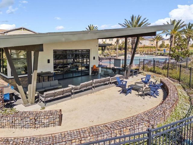 16650 Wyndham Lane 4, Fontana, CA 92336