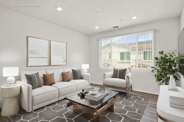 16650 Wyndham Lane 4, Fontana, CA 92336