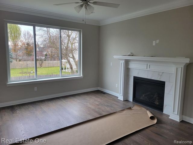 1983 Chancery Drive, Troy, MI 48085