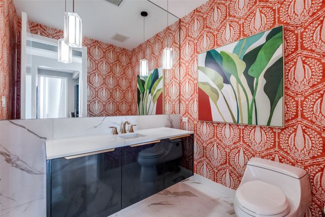 2900 Mckinnon Street 2204, Dallas, TX 75201