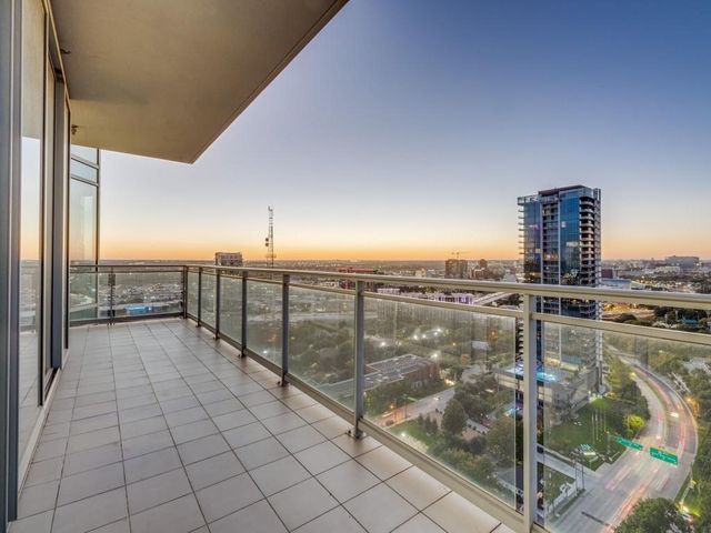 2900 Mckinnon Street 2204, Dallas, TX 75201