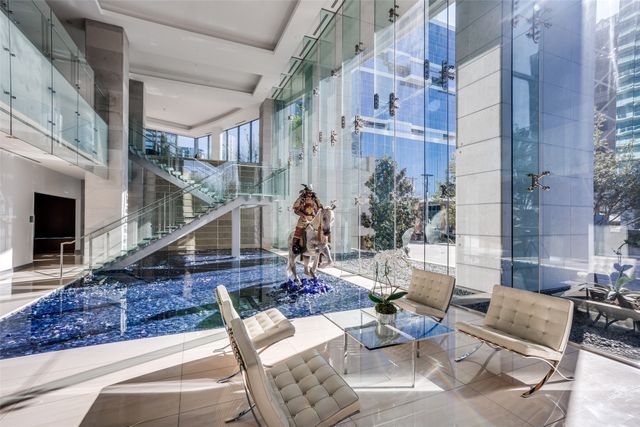 2900 Mckinnon Street 2204, Dallas, TX 75201