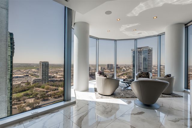 2900 Mckinnon Street 2204, Dallas, TX 75201