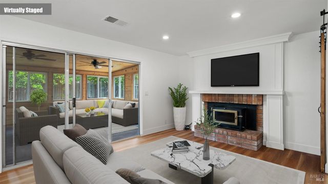 287 N Alamo Dr, Vacaville, CA 95688