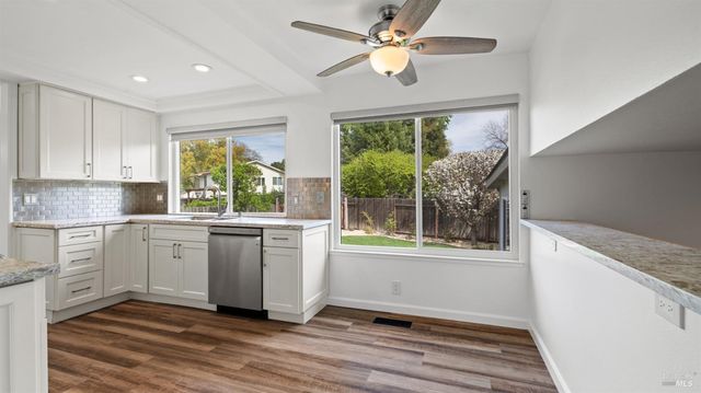 287 N Alamo Dr, Vacaville, CA 95688