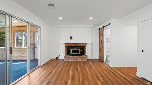 287 N Alamo Dr, Vacaville, CA 95688