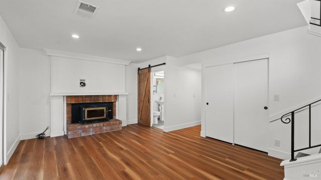 287 N Alamo Dr, Vacaville, CA 95688