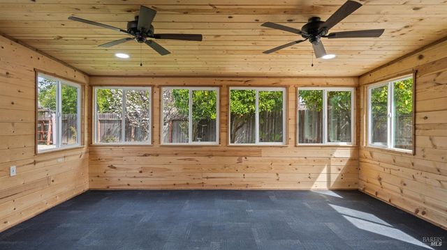 287 N Alamo Dr, Vacaville, CA 95688