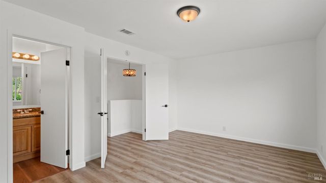 287 N Alamo Dr, Vacaville, CA 95688