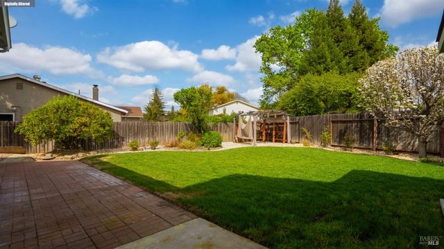 287 N Alamo Dr, Vacaville, CA 95688