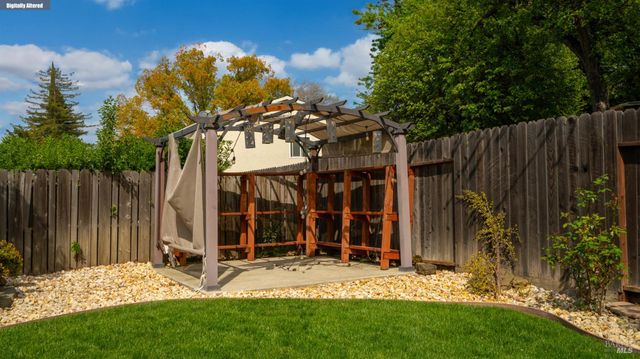 287 N Alamo Dr, Vacaville, CA 95688