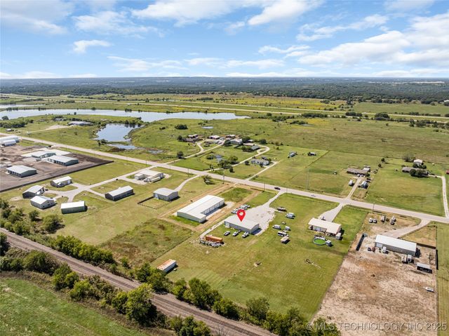 1496 US Hwy 77, Ardmore, OK 73401